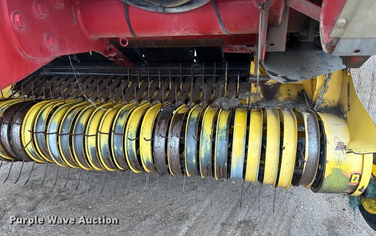 image for item OA9655 2012 New Holland BR7090 Specialty Crop round baler