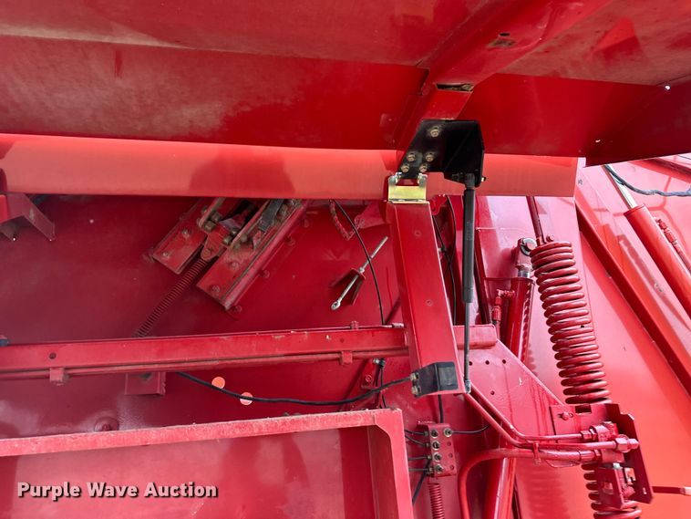 image for item OA9655 2012 New Holland BR7090 Specialty Crop round baler