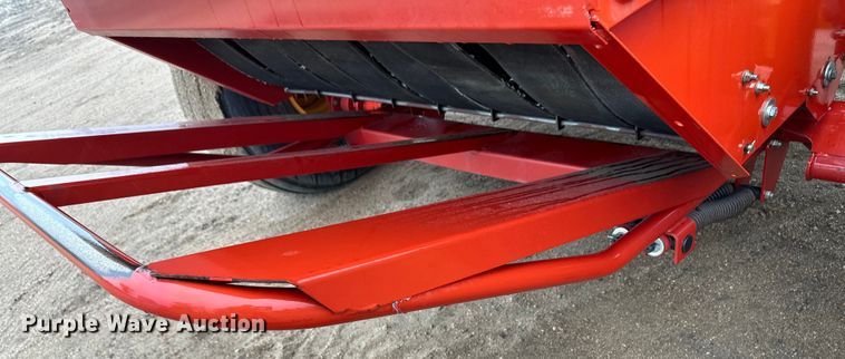 image for item OA9655 2012 New Holland BR7090 Specialty Crop round baler