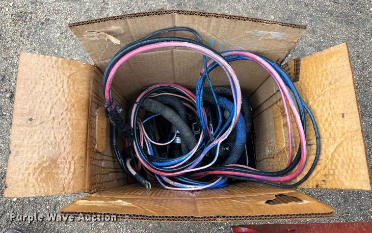 image for item OA9655 2012 New Holland BR7090 Specialty Crop round baler