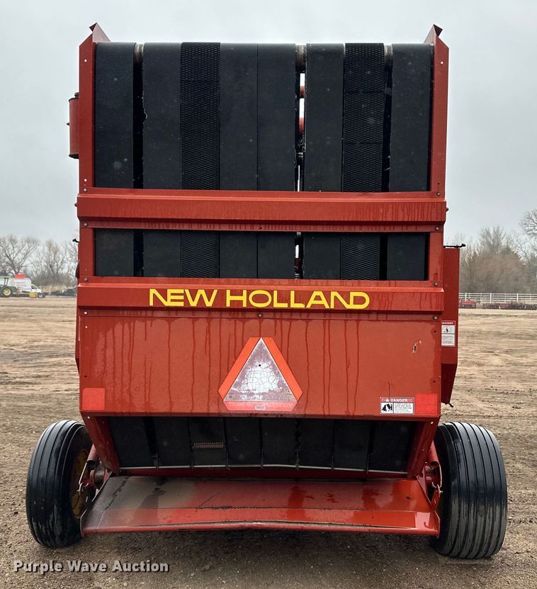 image for item OA9659 1994 New Holland 660 round baler