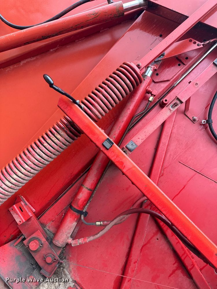 image for item OA9659 1994 New Holland 660 round baler