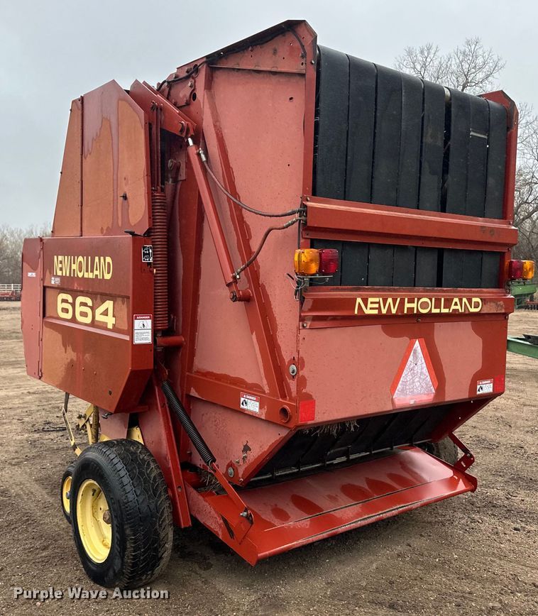 image for item OA9660 1996 New Holland 664 round baler