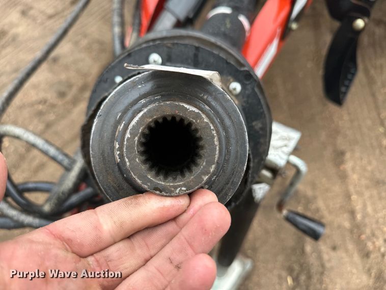 image for item OA9662 2006 New Holland BR780A round baler