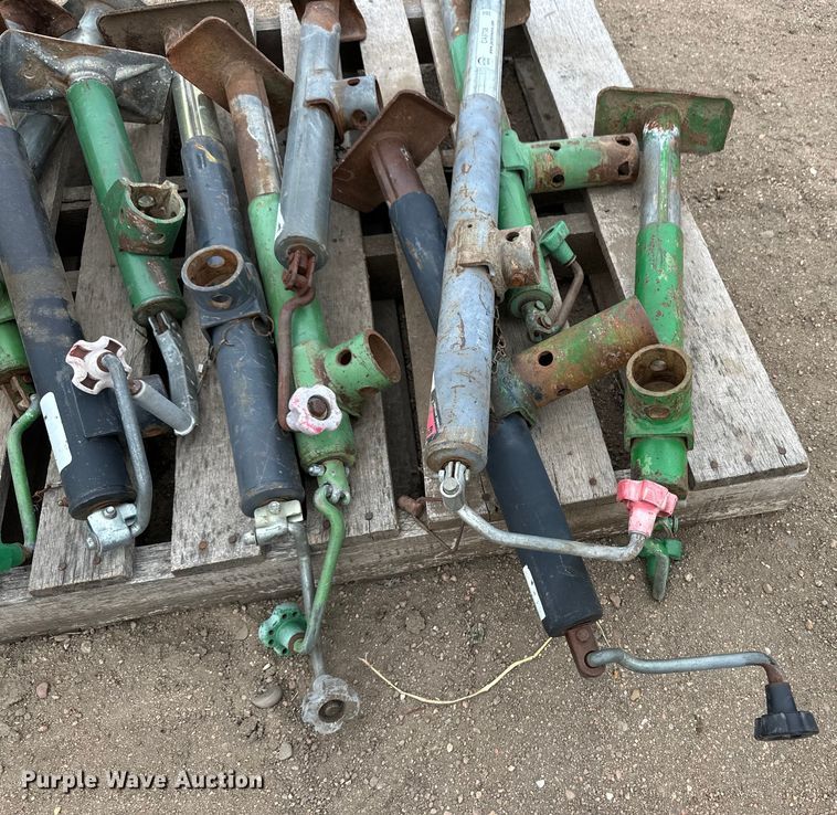 image for item OA9708 (15) landing gears