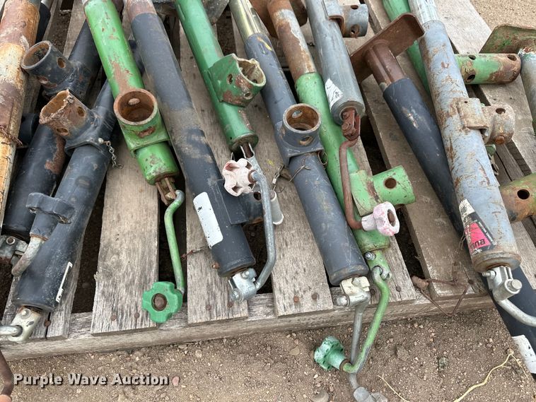 image for item OA9708 (15) landing gears