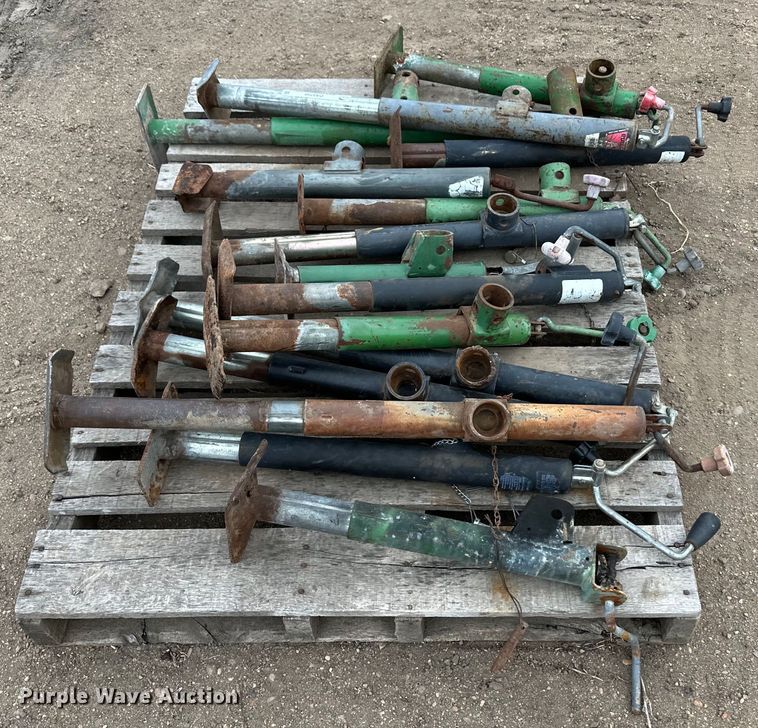 image for item OA9708 (15) landing gears