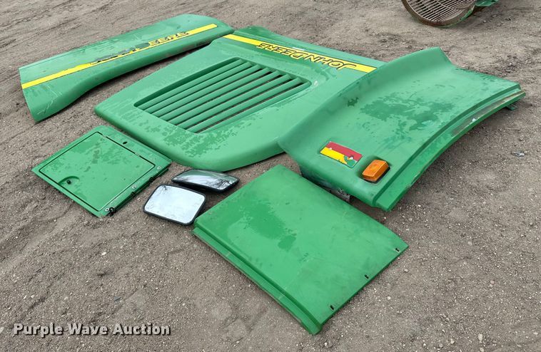 image for item OA9710 John Deere body panels