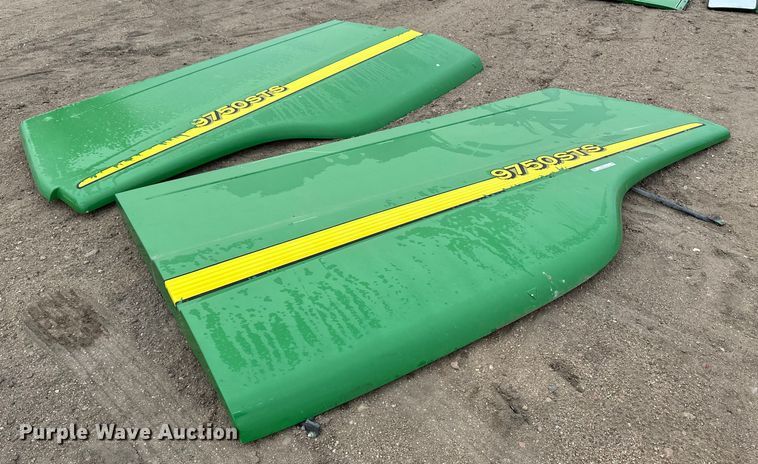 image for item OA9711 John Deere body panels