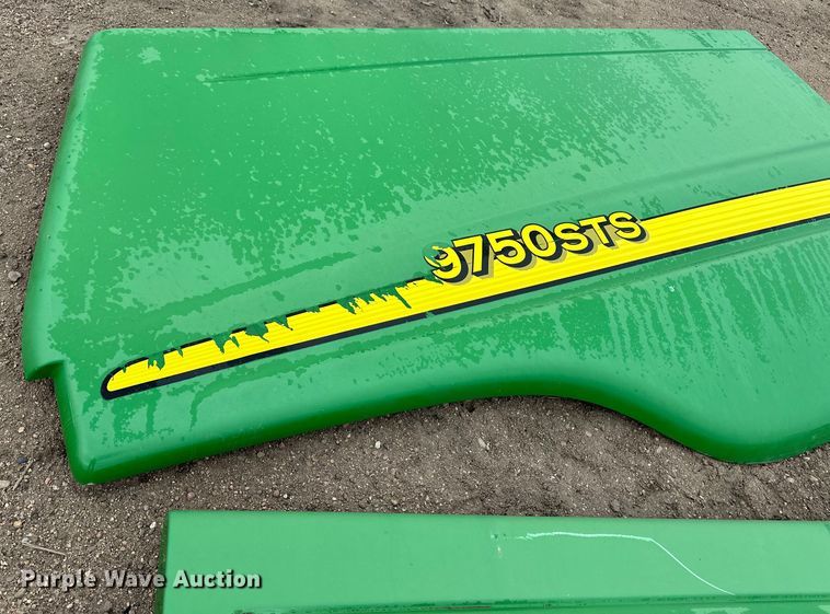 image for item OA9711 John Deere body panels