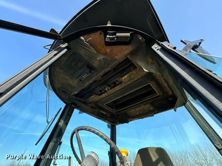 image for item OJ9560 1976 John Deere 4630 tractor