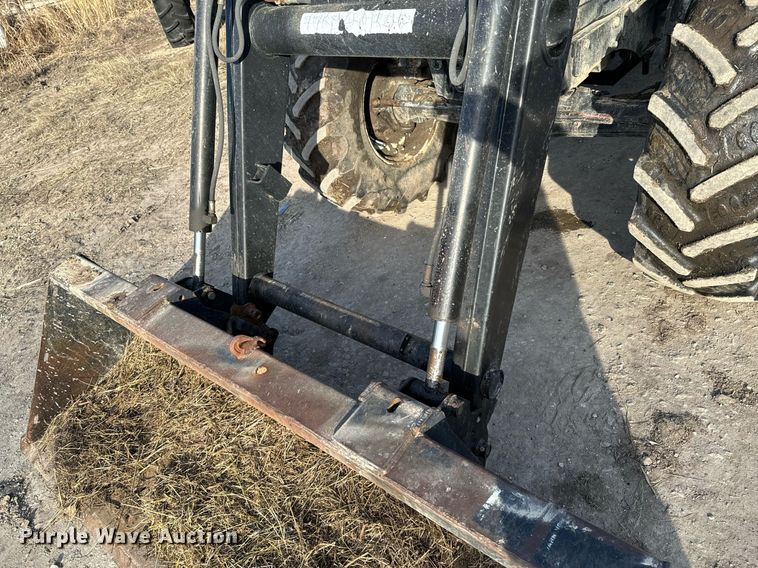 image for item OJ9572 2002 Ford New Holland TS110 tractor