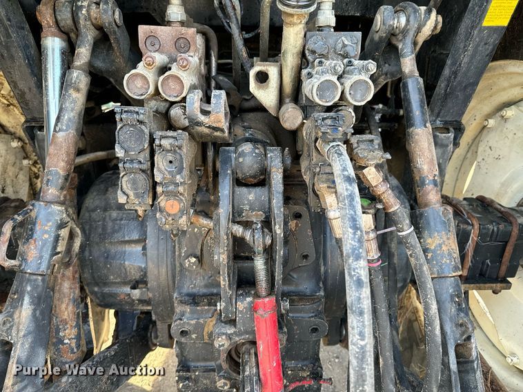 image for item OJ9572 2002 Ford New Holland TS110 tractor