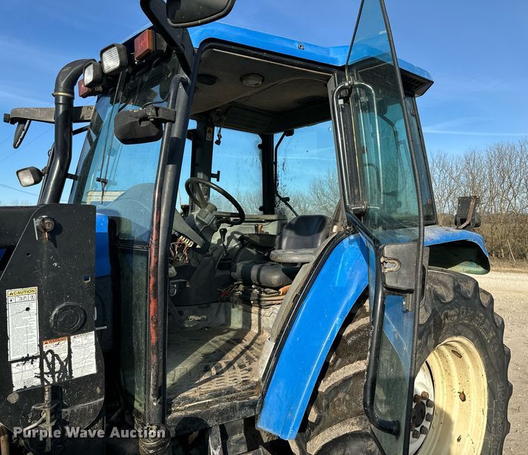 image for item OJ9572 2002 Ford New Holland TS110 tractor
