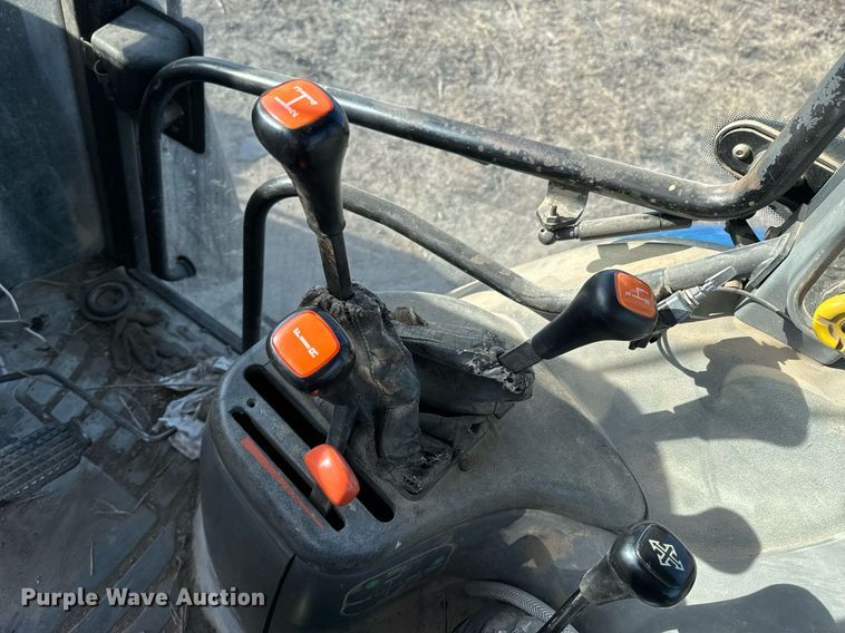 image for item OJ9572 2002 Ford New Holland TS110 tractor