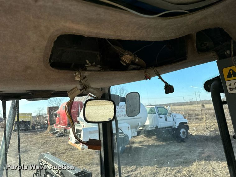 image for item OJ9572 2002 Ford New Holland TS110 tractor