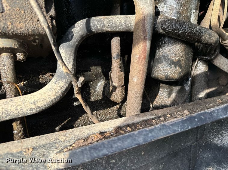 image for item OJ9572 2002 Ford New Holland TS110 tractor