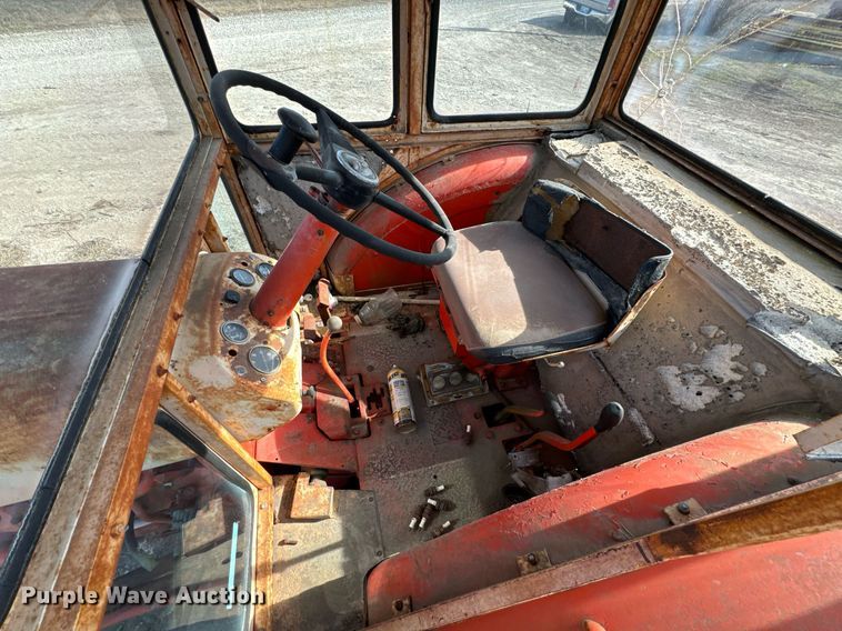 image for item OJ9574 1962 J.I. Case 940 tractor