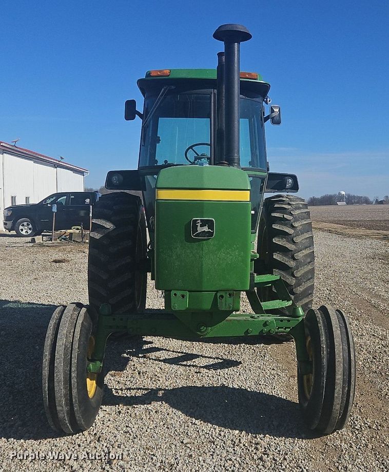 image for item OK9811 1973 John Deere 4430 tractor