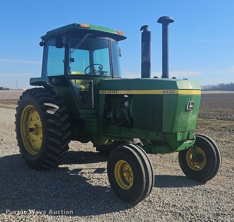 image for item OK9811 1973 John Deere 4430 tractor