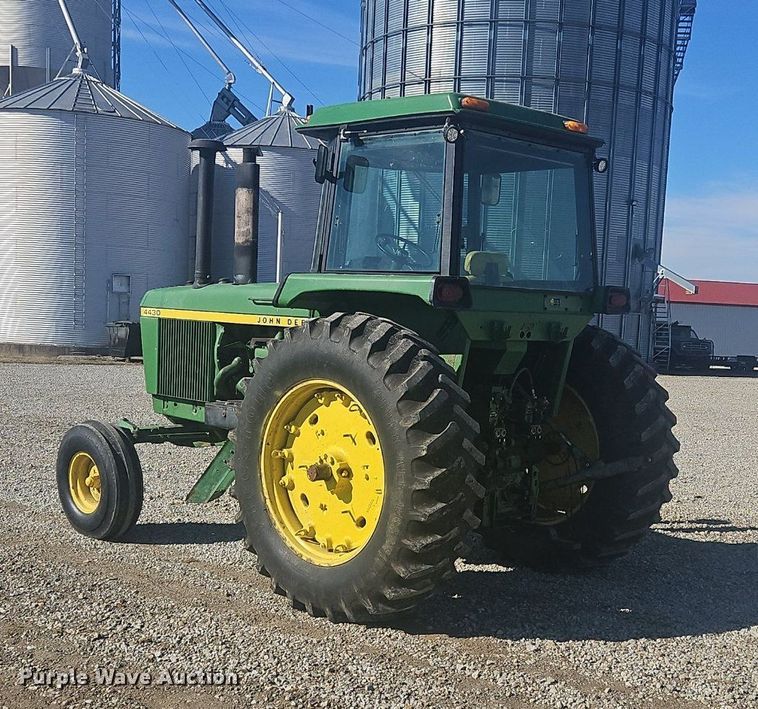 image for item OK9811 1973 John Deere 4430 tractor