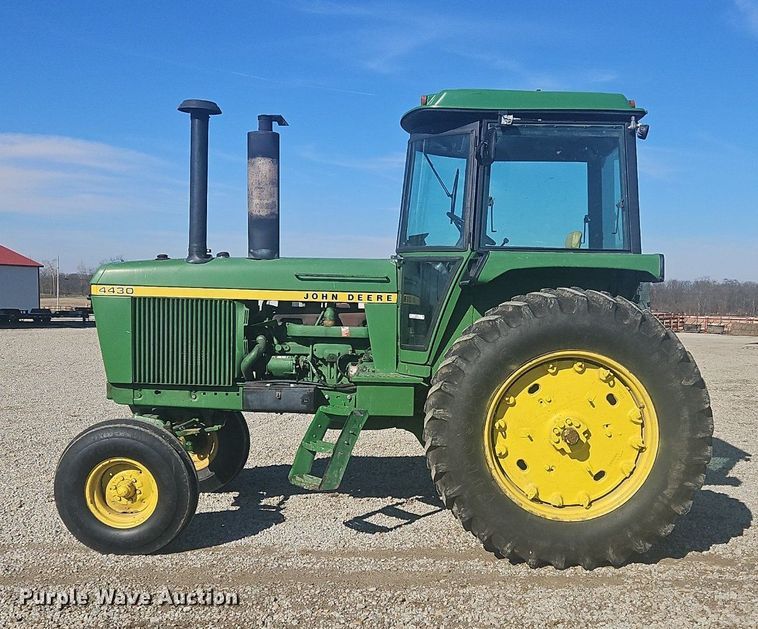 image for item OK9811 1973 John Deere 4430 tractor