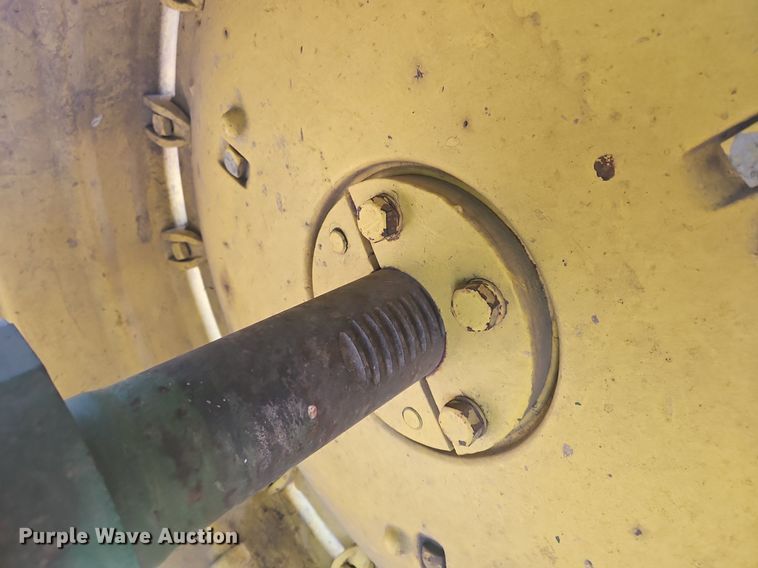 image for item OK9811 1973 John Deere 4430 tractor