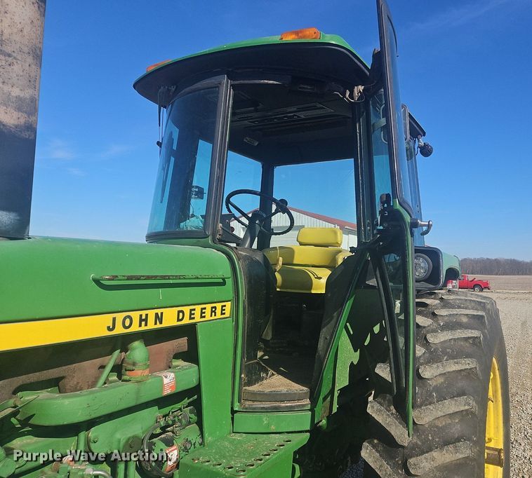 image for item OK9811 1973 John Deere 4430 tractor