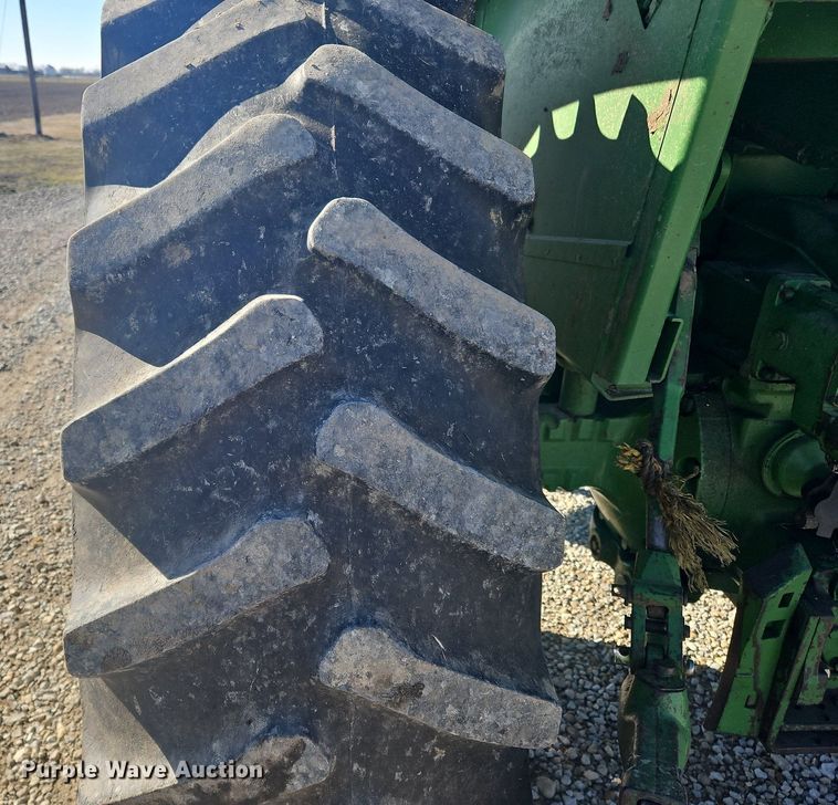 image for item OK9811 1973 John Deere 4430 tractor