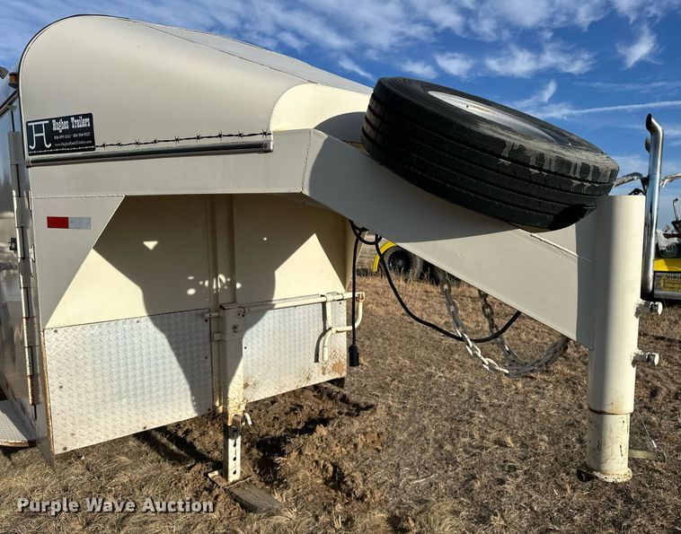 image for item OM9865 2013 Hughes  horse trailer 