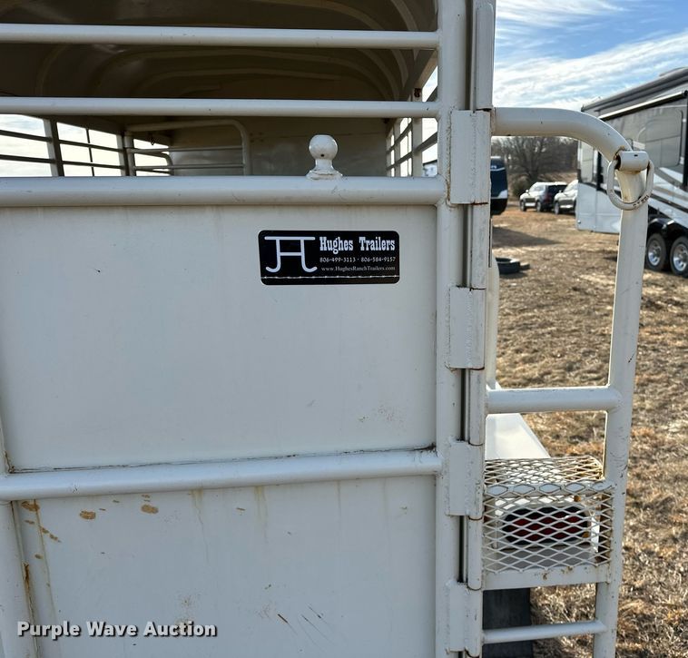 image for item OM9865 2013 Hughes  horse trailer 