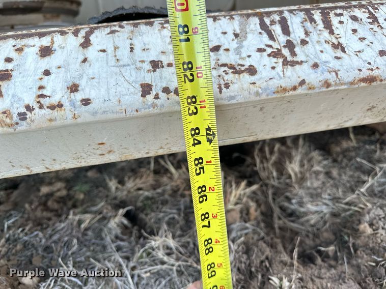 image for item OM9865 2013 Hughes  horse trailer 