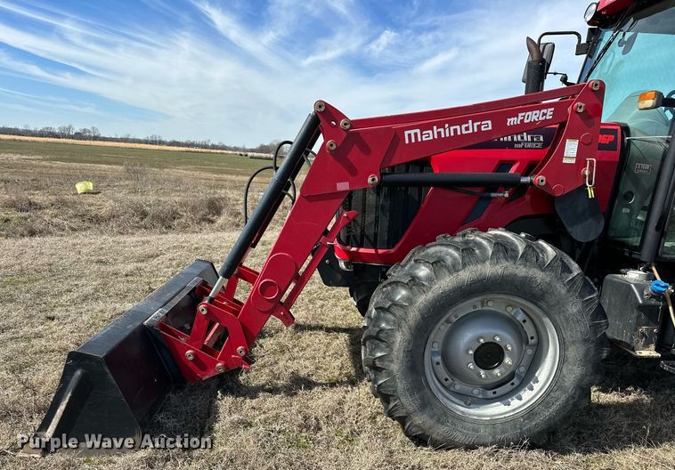 image for item OM9866 Mahindra  MForce 105P MFWD tractor