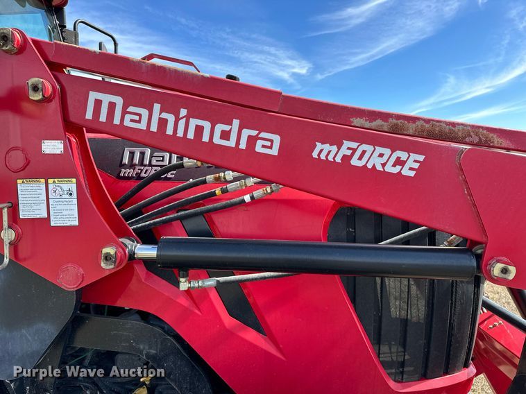 image for item OM9866 Mahindra  MForce 105P MFWD tractor