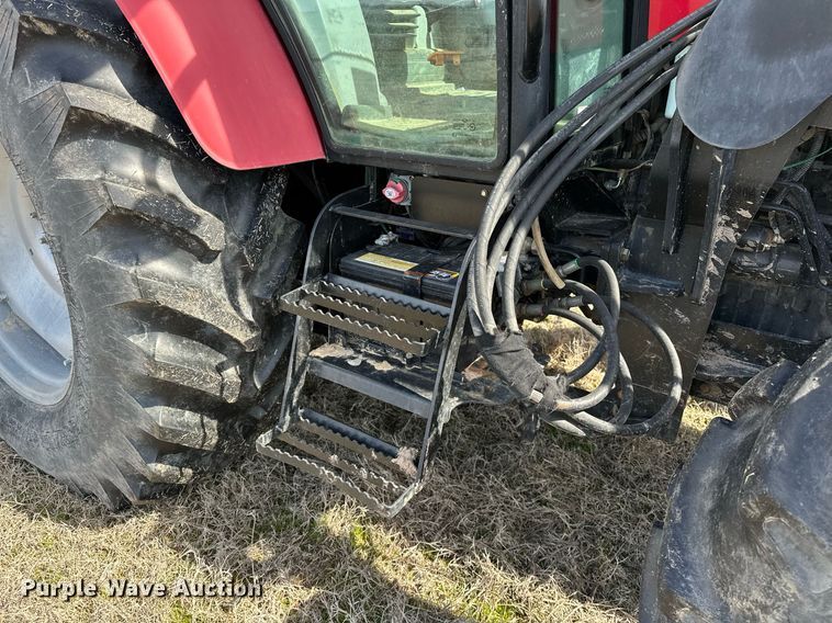 image for item OM9866 Mahindra  MForce 105P MFWD tractor