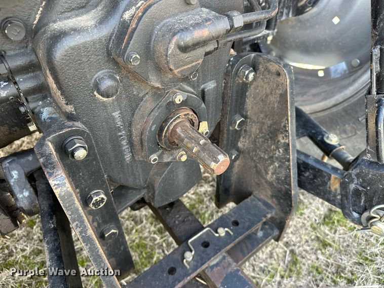 image for item OM9866 Mahindra  MForce 105P MFWD tractor