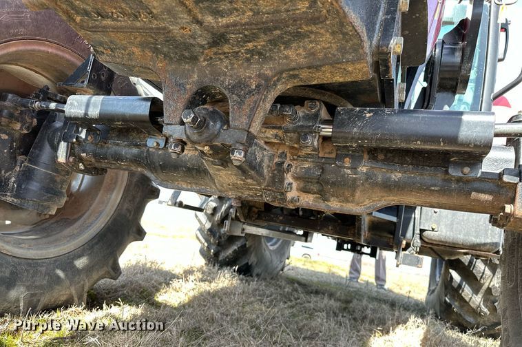 image for item OM9866 Mahindra  MForce 105P MFWD tractor