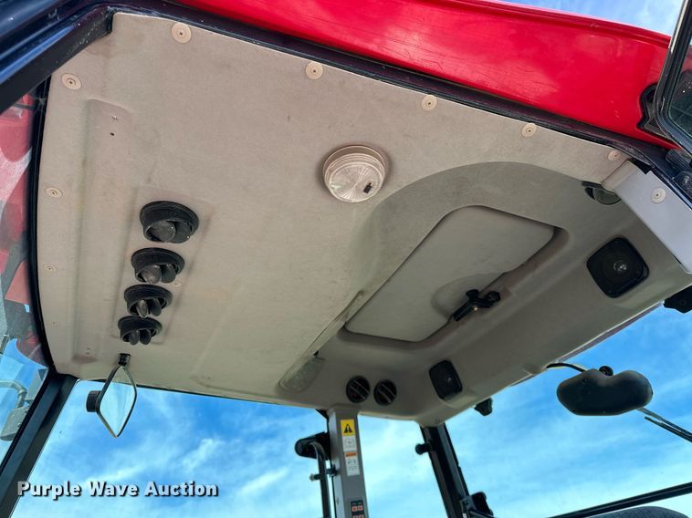 image for item OM9866 Mahindra  MForce 105P MFWD tractor