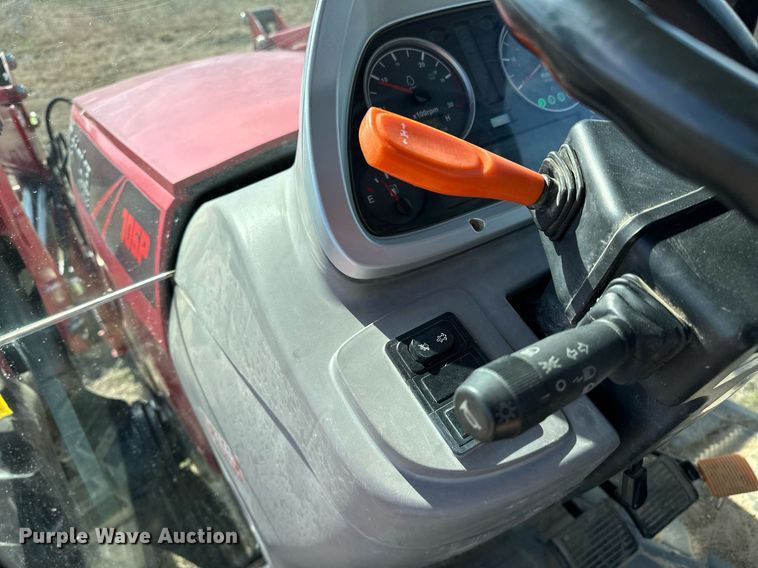 image for item OM9866 Mahindra  MForce 105P MFWD tractor