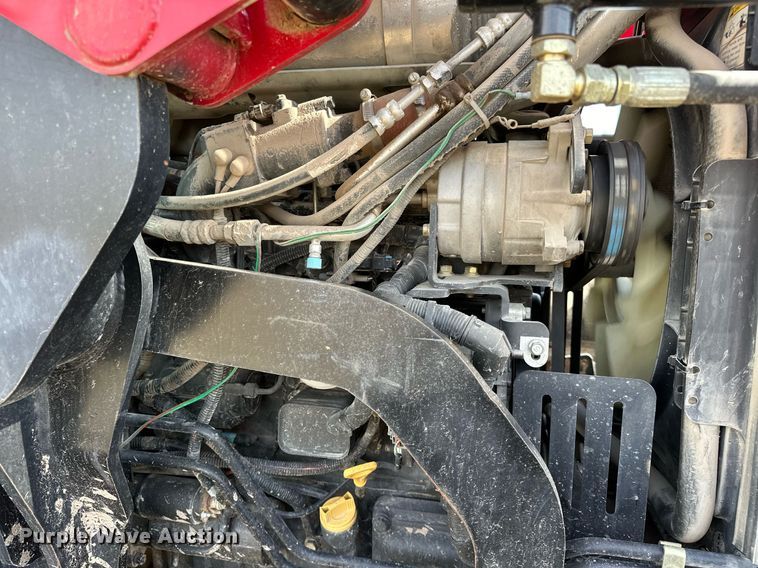 image for item OM9866 Mahindra  MForce 105P MFWD tractor