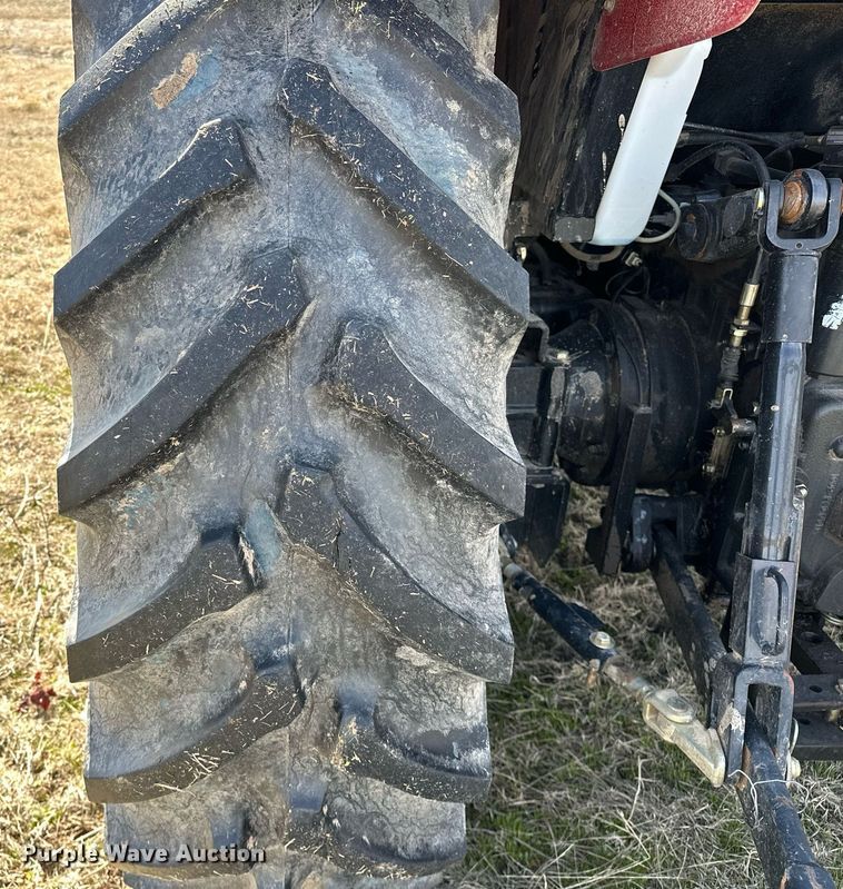 image for item OM9866 Mahindra  MForce 105P MFWD tractor