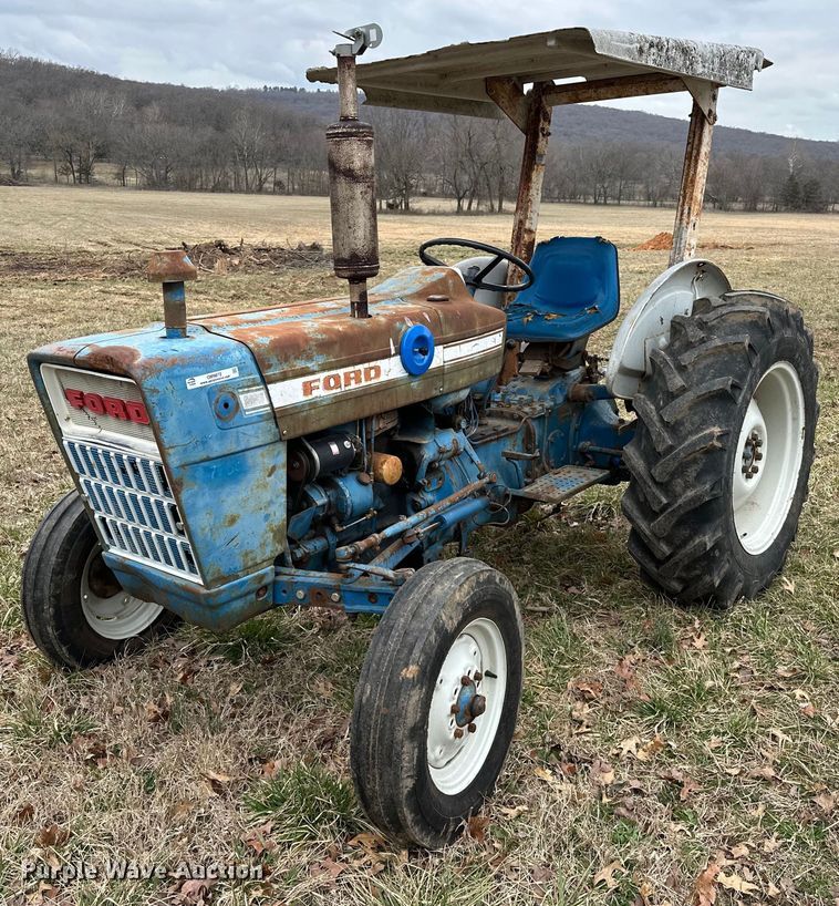 image for item OM9872 1971 Ford 3000 tractor