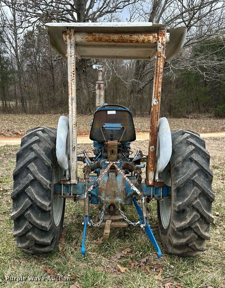 image for item OM9872 1971 Ford 3000 tractor