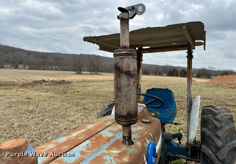 image for item OM9872 1971 Ford 3000 tractor