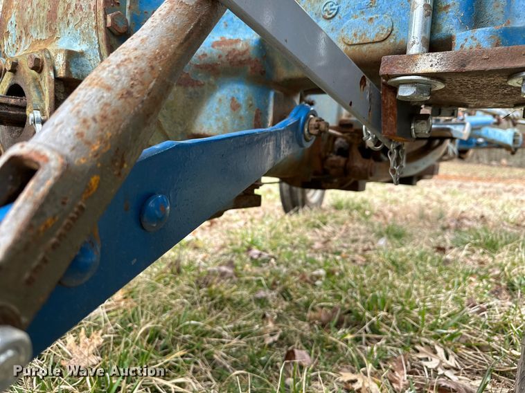 image for item OM9872 1971 Ford 3000 tractor