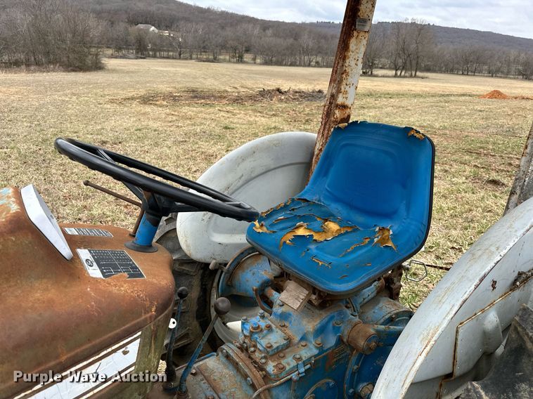 image for item OM9872 1971 Ford 3000 tractor