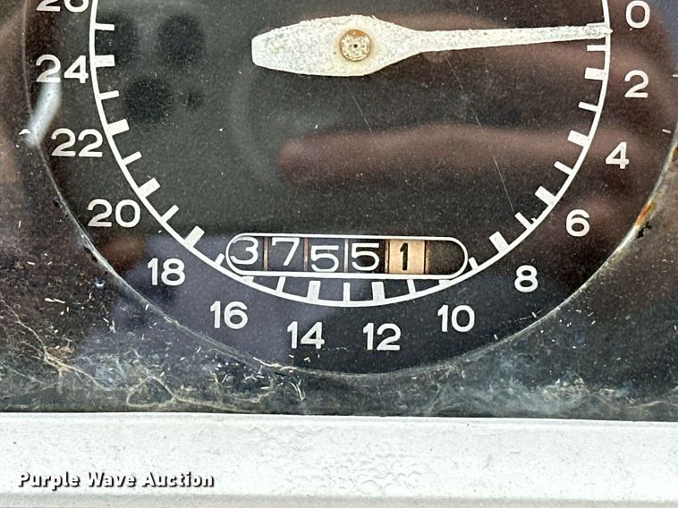 image for item OM9872 1971 Ford 3000 tractor