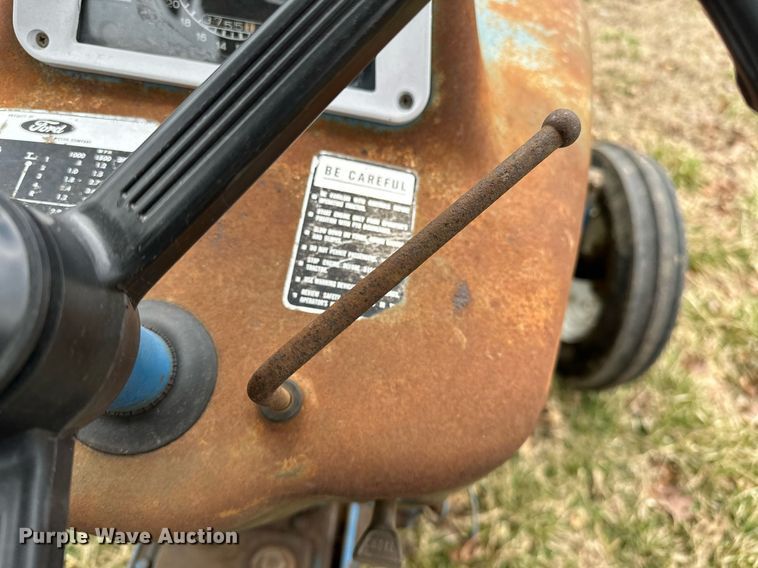 image for item OM9872 1971 Ford 3000 tractor