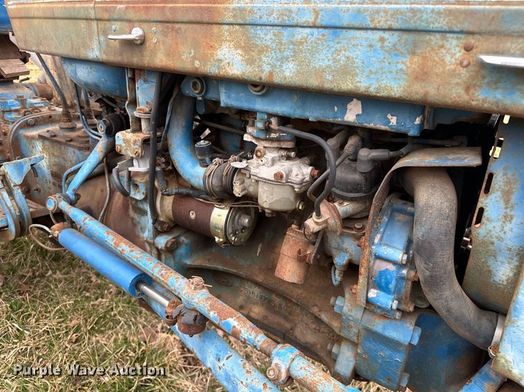 image for item OM9872 1971 Ford 3000 tractor