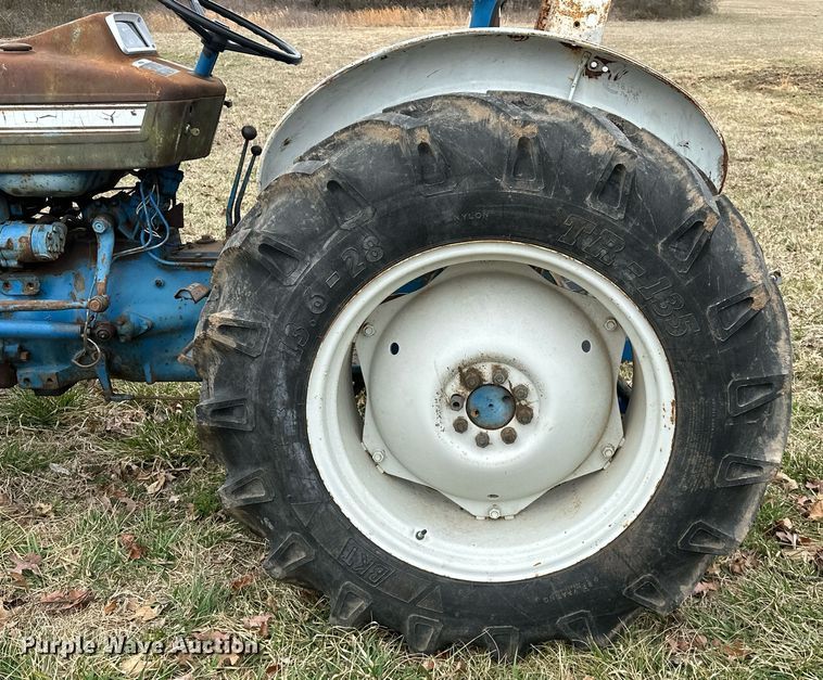 image for item OM9872 1971 Ford 3000 tractor